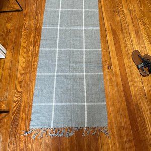 Jcrew outlet grey and white blanket style scarf
